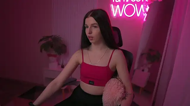 Snapshot of VictoriaPass chatting on February 17, 8:30 am VictoriaPass online show from February 17, 8:30 am