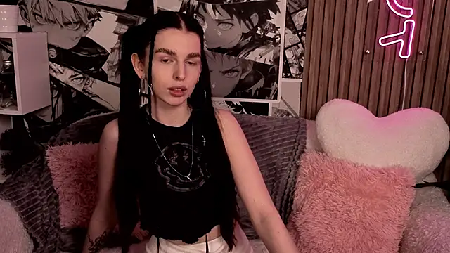 Snapshot of VictoriaPass chatting on March 15, 7:42 am VictoriaPass online show from March 15, 7:42 am