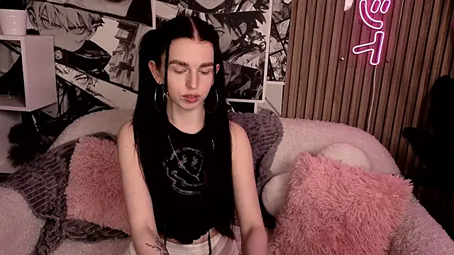 Snapshot of VictoriaPass chatting on March 15, 10:57 am VictoriaPass online show from March 15, 10:57 am