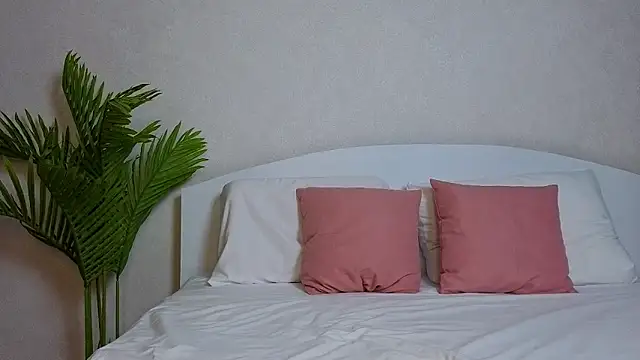 Snapshot of VictoriaPass chatting on September 25, 9:29 pm VictoriaPass online show from September 25, 9:29 pm