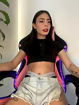 Snapshot of candycami19 chatting on September 24, 9:18 pm candycami19 online show from September 24, 9:18 pm