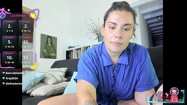 Snapshot of Lar0uch chatting on September 21, 4:30 pm Lar0uch online show from September 21, 4:30 pm