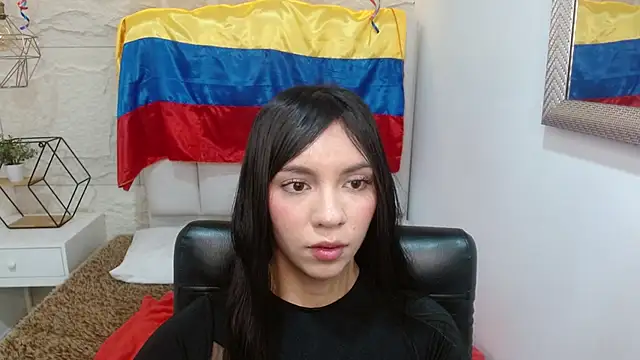 Snapshot of camilah_tk chatting on July 6, 12:46 pm camilah tk online show from July 6, 12:46 pm