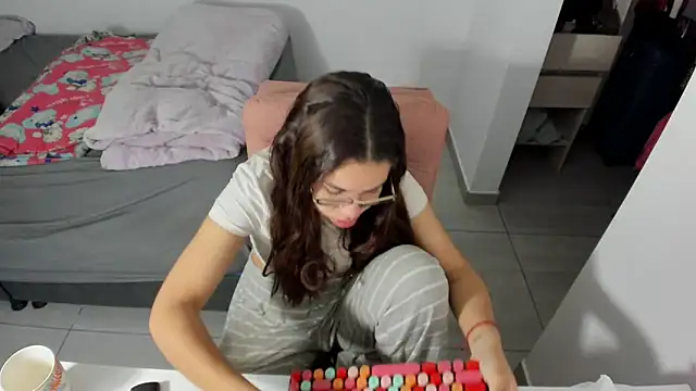 Snapshot of Greciaruiz_ chatting on May 13, 11:55 pm Greciaruiz online show from May 13, 11:55 pm