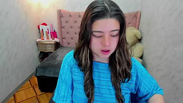 Snapshot of Lianngrace chatting on January 17, 11:48 am Lianngrace online show from January 17, 11:48 am