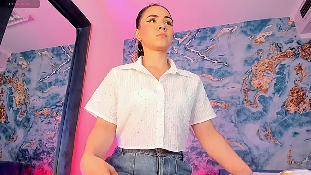 Natty roberts  online show from March 14, 1:34 am