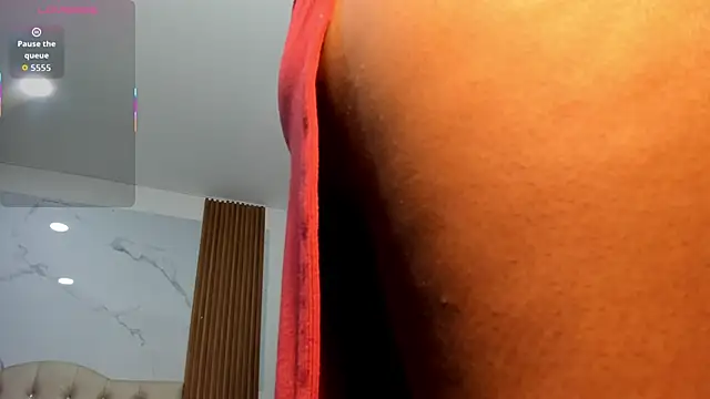 Snapshot of ZahraRose chatting on April 25, 1:41 pm ZahraRose online show from April 25, 1:41 pm