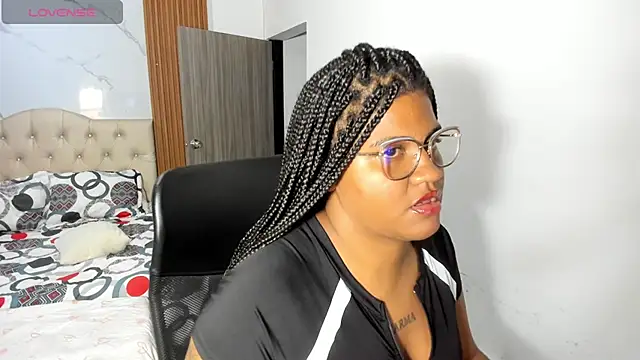 Snapshot of ZahraRose chatting on May 11, 9:12 pm ZahraRose online show from May 11, 9:12 pm