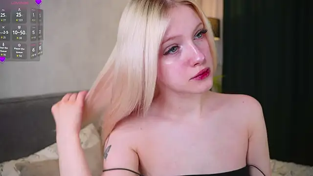 EdlaHewell online show from March 17, 1:21 am