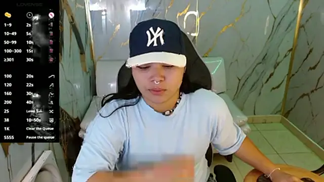 melany rouse18 online show from March 22, 1:25 pm