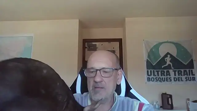 llopaco online show from April 16, 11:00 am