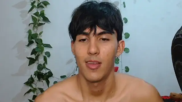 Snapshot of neithanzynxx chatting on February 23, 10:31 pm neithanzynxx online show from February 23, 10:31 pm