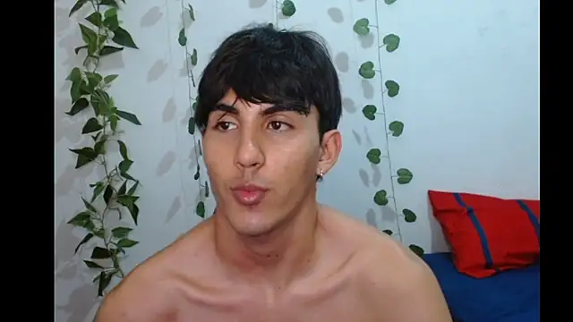 Snapshot of neithanzynxx chatting on March 2, 10:59 pm neithanzynxx online show from March 2, 10:59 pm