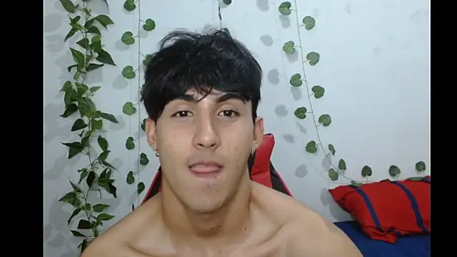 Snapshot of neithanzynxx chatting on March 5, 7:38 pm neithanzynxx online show from March 5, 7:38 pm