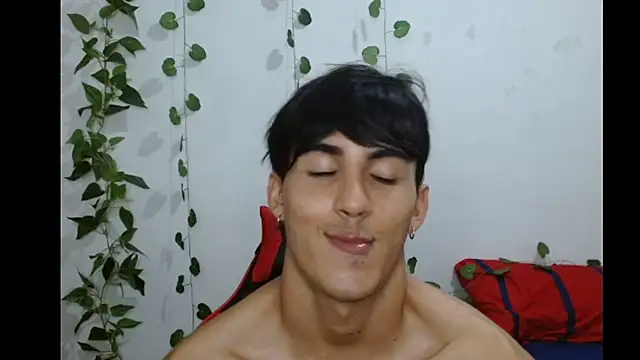 Snapshot of neithanzynxx chatting on March 7, 1:42 am neithanzynxx online show from March 7, 1:42 am