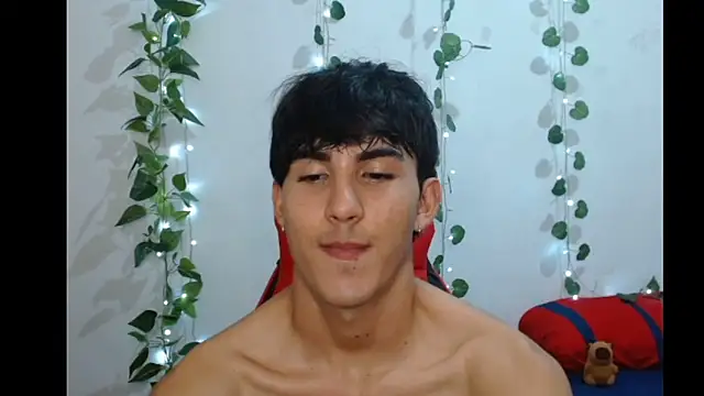 Snapshot of neithanzynxx chatting on March 8, 7:53 pm neithanzynxx online show from March 8, 7:53 pm