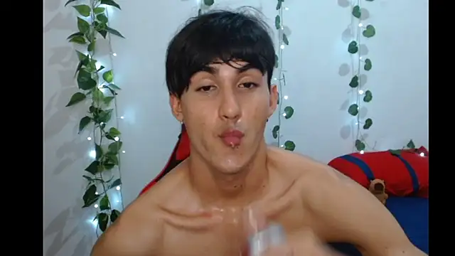 Snapshot of neithanzynxx chatting on March 8, 10:56 pm neithanzynxx online show from March 8, 10:56 pm