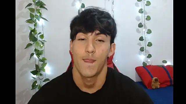 Snapshot of neithanzynxx chatting on March 9, 7:37 pm neithanzynxx online show from March 9, 7:37 pm