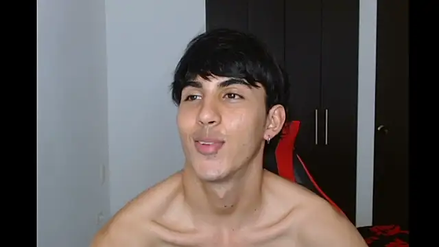 Snapshot of neithanzynxx chatting on March 13, 7:50 pm neithanzynxx online show from March 13, 7:50 pm