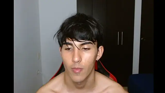 Snapshot of neithanzynxx chatting on March 21, 10:50 pm neithanzynxx online show from March 21, 10:50 pm