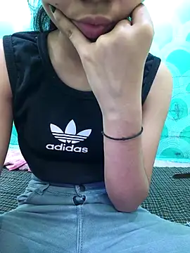 Snapshot of Aaradhna-hoy chatting on March 13, 4:16 am Aaradhna-hoy online show from March 13, 4:16 am