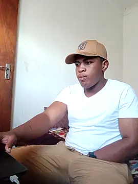 Snapshot of bosszonke123 chatting on May 3, 2:45 pm bosszonke123 online show from May 3, 2:45 pm