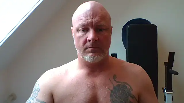 Lucifer29cm online show from November 5, 8:36 am