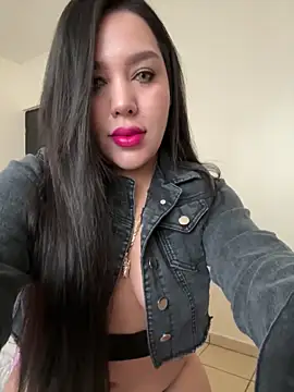 Snapshot of Annajdr chatting on February 27, 7:37 pm Annajdr online show from February 27, 7:37 pm