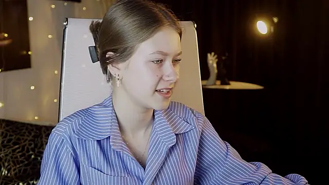 EveMundie online show from March 5, 6:31 am