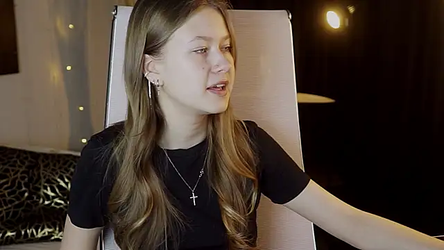 EveMundie online show from March 11, 6:30 am