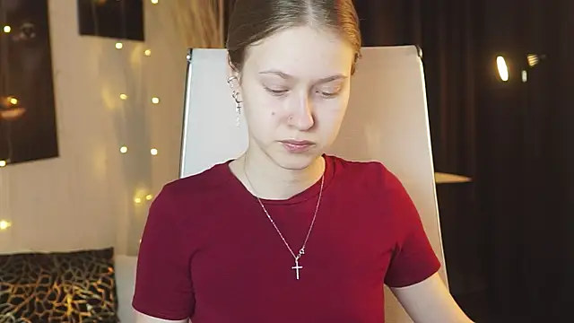 EveMundie online show from April 10, 7:13 am