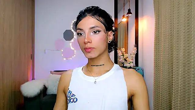 Snapshot of nilam_valker chatting on March 19, 11:47 pm nilam valker online show from March 19, 11:47 pm