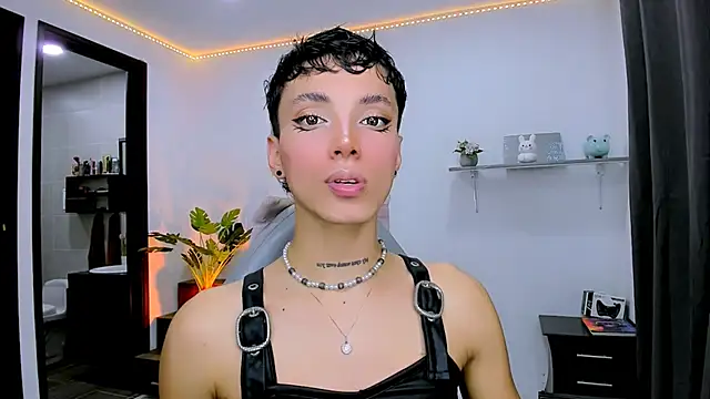 Snapshot of nilam_valker chatting on October 2, 11:01 pm nilam valker online show from October 2, 11:01 pm