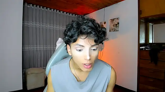 nilam valker online show from April 25, 11:02 pm