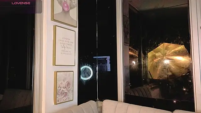 Ivanna West online show from April 9, 9:58 am