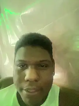 Snapshot of Bigjonny678 chatting on February 14, 8:59 pm Bigjonny678 online show from February 14, 8:59 pm