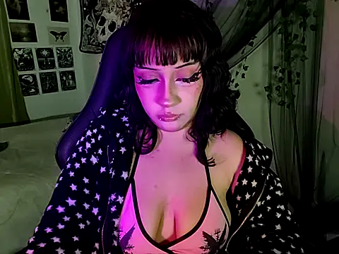 blue katt online show from November 21, 8:18 pm