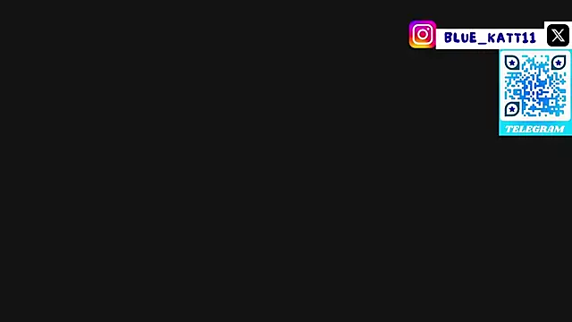 Snapshot of blue_katt chatting on May 13, 9:28 am blue katt online show from May 13, 9:28 am