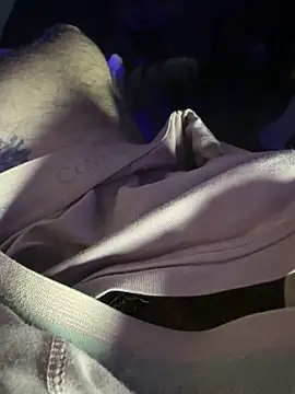 Snapshot of fistared123 chatting on March 17, 1:24 am fistared123 online show from March 17, 1:24 am