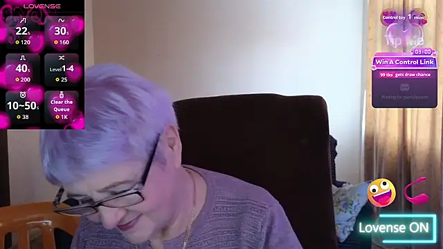 Snapshot of Sandra_Snowflake chatting on March 16, 4:07 am Sandra Snowflake online show from March 16, 4:07 am