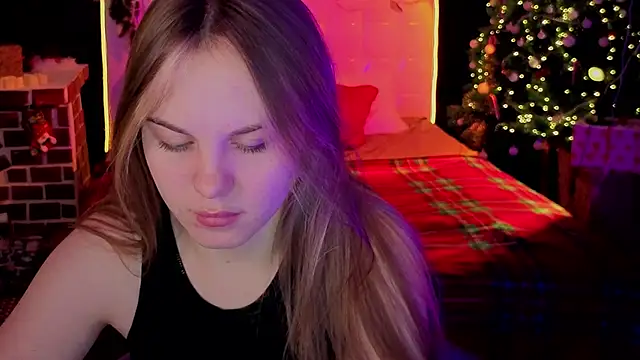 Snapshot of Dyna_bae chatting on December 16, 2:49 am Dyna bae online show from December 16, 2:49 am