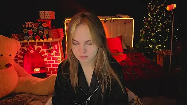 Snapshot of Dyna_bae chatting on December 22, 9:50 am Dyna bae online show from December 22, 9:50 am