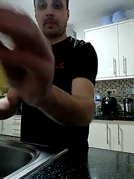 Snapshot of Eusuntnoulgigolo chatting on February 17, 6:36 pm Eusuntnoulgigolo online show from February 17, 6:36 pm