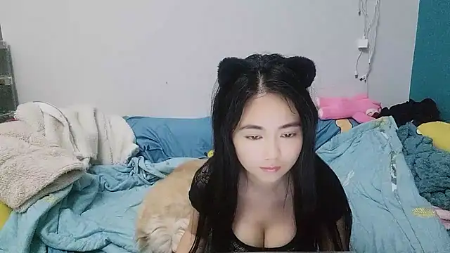 Snapshot of Lucy-xixi chatting on March 14, 1:35 pm Lucy-xixi online show from March 14, 1:35 pm