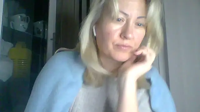 Snapshot of Mary888x chatting on February 19, 7:16 pm Mary888x online show from February 19, 7:16 pm
