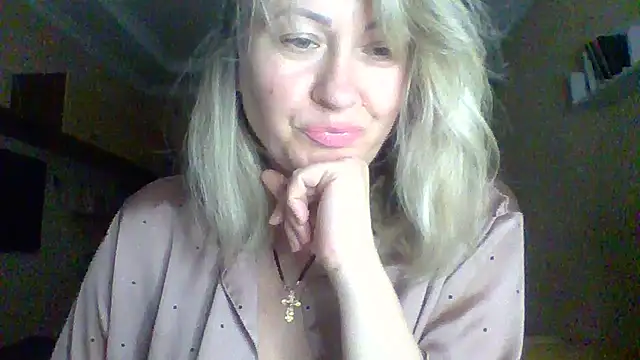 Snapshot of Mary888x chatting on February 1, 4:49 pm Mary888x online show from February 1, 4:49 pm