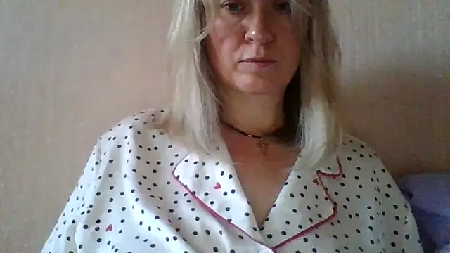 Snapshot of Mary888x chatting on July 5, 5:31 pm Mary888x online show from July 5, 5:31 pm