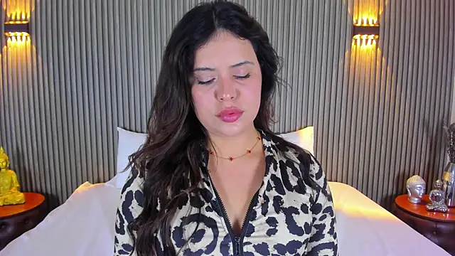 Snapshot of GeorginaReyes chatting on June 8, 5:46 pm GeorginaReyes online show from June 8, 5:46 pm