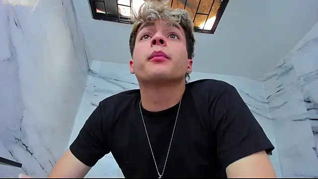 stonne69 online show from October 17, 6:10 pm