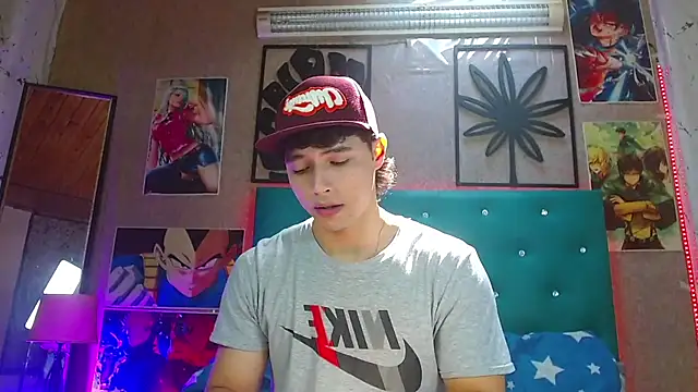 LiamAndrewzz online show from November 11, 3:45 pm